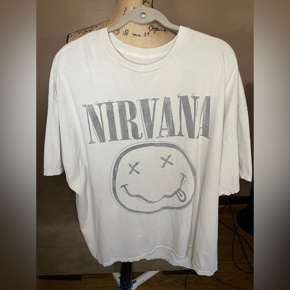NIRVANA light Gray Logo Short Sleeve Tee 3X PTP 28”